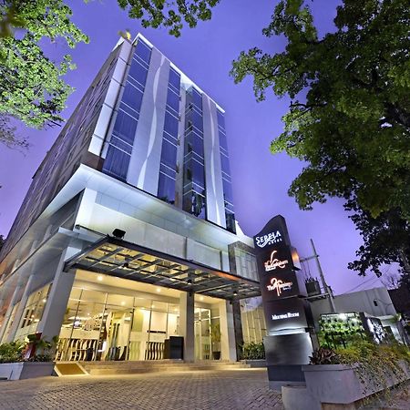Serela Cihampelas By Kagum Hotels Bandung Exterior foto