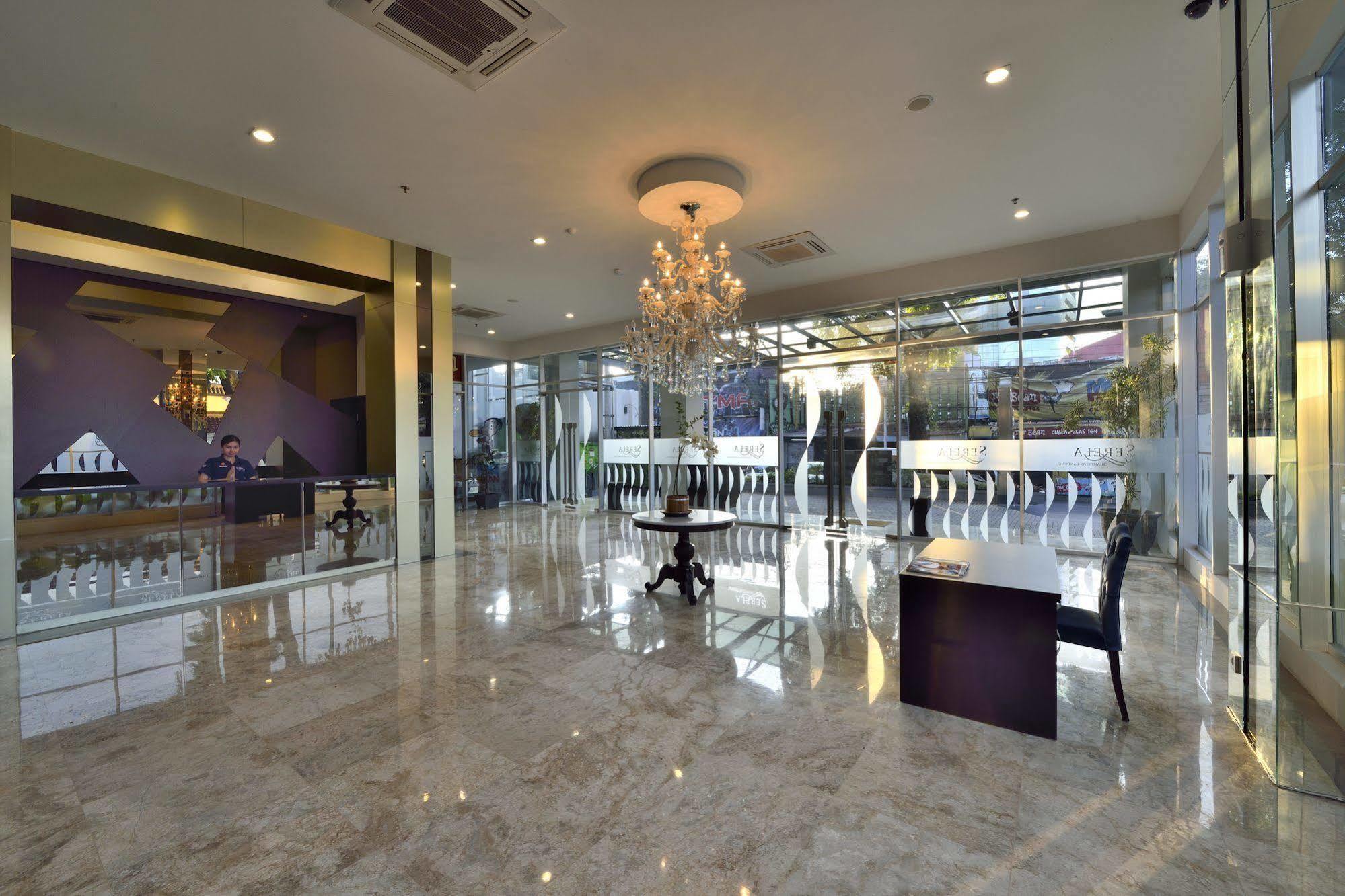 Serela Cihampelas By Kagum Hotels Bandung Exterior foto